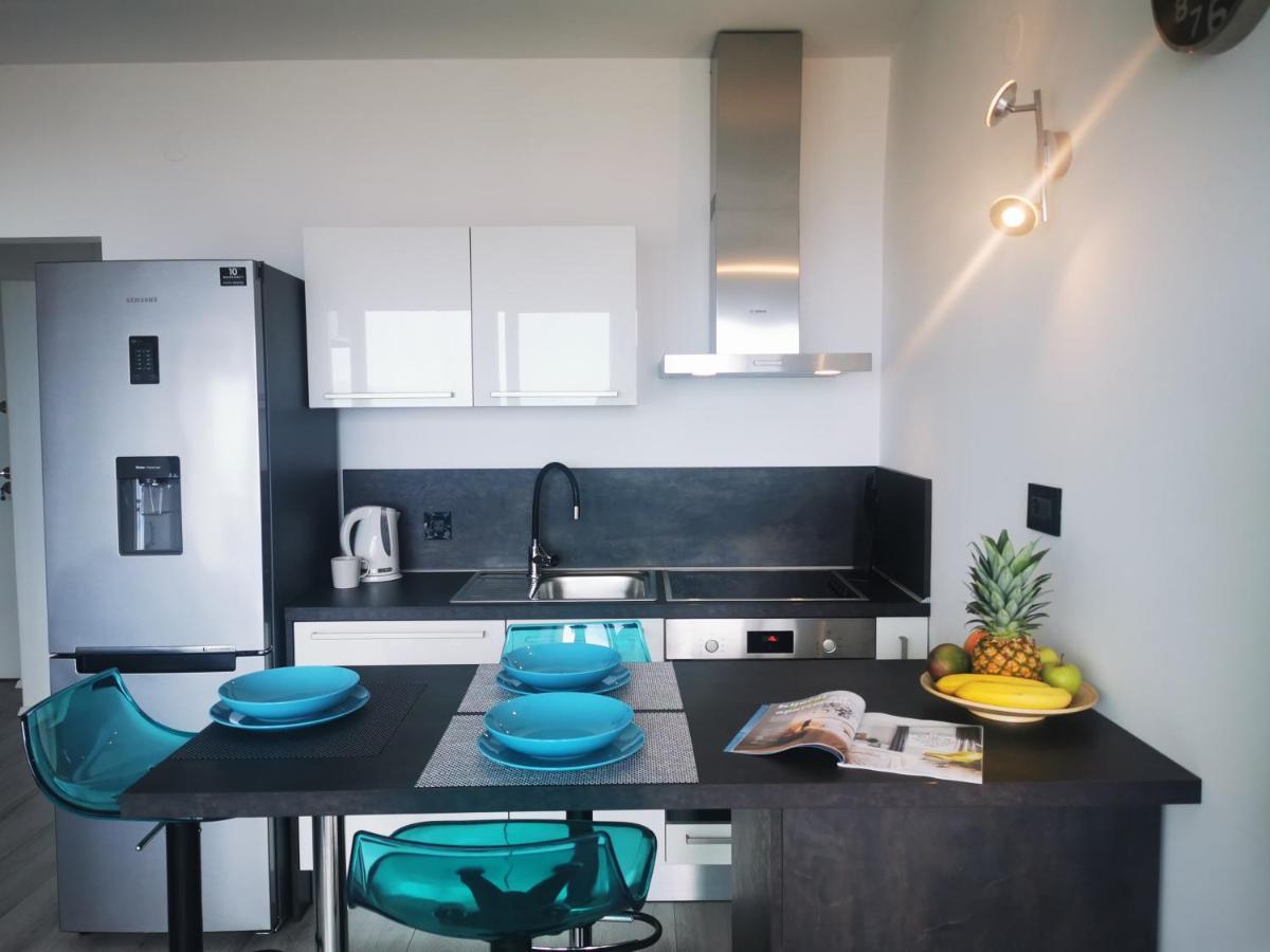Leelee Apartment Rijeka Exterior photo